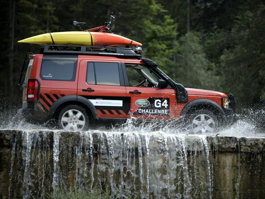  Land Rover Discovery 3 G4 Edition 2004 года  (фото 13 из 19)